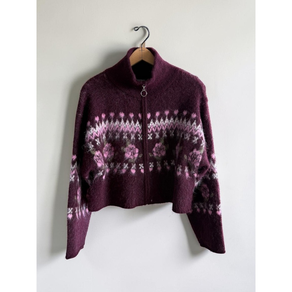 Wild Fable Purple Floral Fair Isle Fuzzy Zip Up Cropped Sweater Small